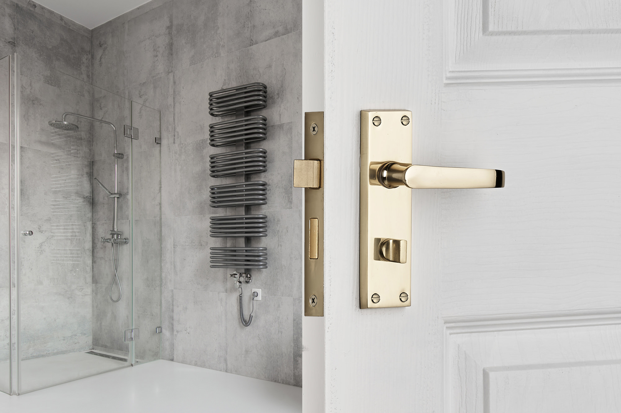 Choose the right door furniture