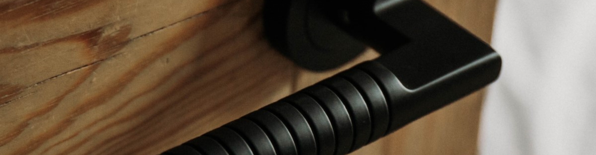 Are Black Door Handles Modern in 2022?